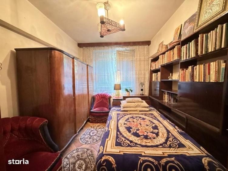 Apartament cu 3 camere decomandat în Tineretului
