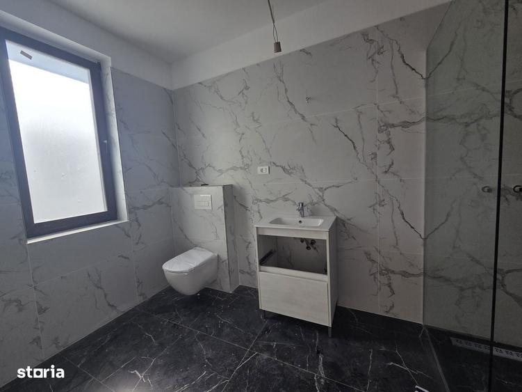 Casă cu 4 camere în Ghencea