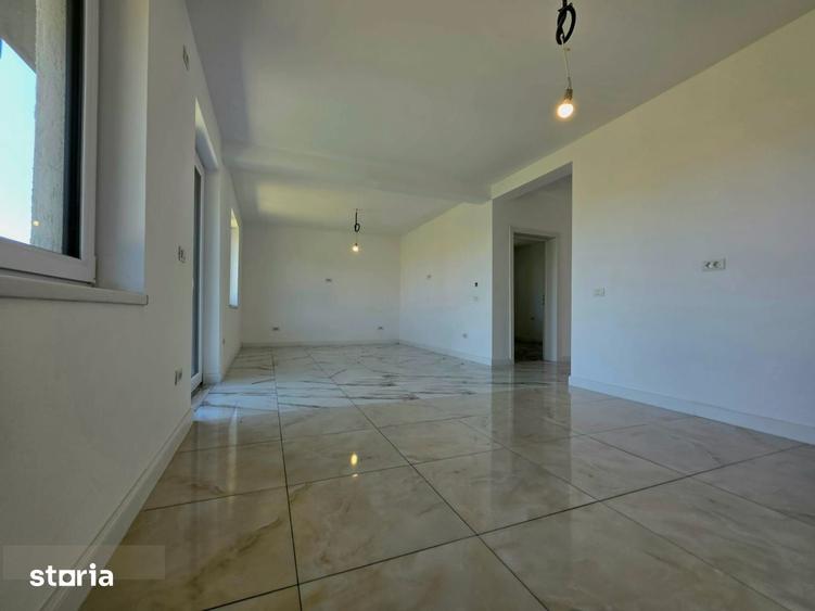 Casă cu 4 camere cu Teren 609 Mp în Central