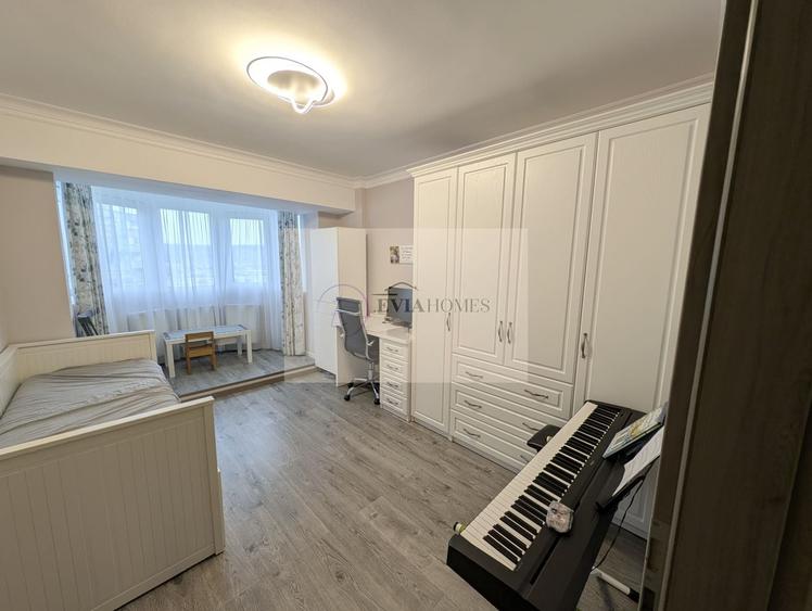 Apartament cu 3 camere decomandat, mobilat în Mărăști