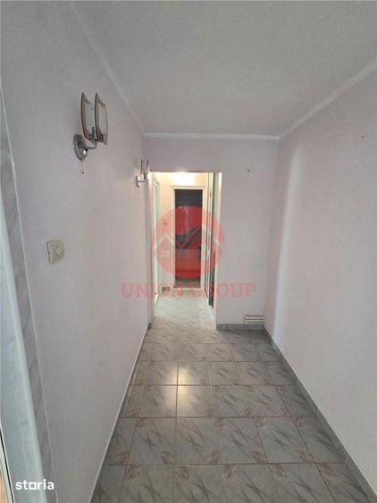 Apartament cu 3 camere decomandat în Central