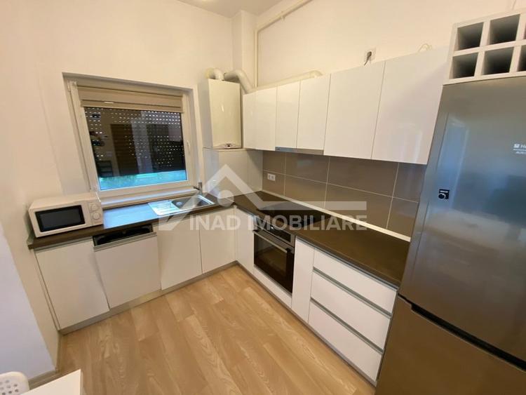 Apartament cu 2 camere semidecomandat, mobilat în Mănăștur