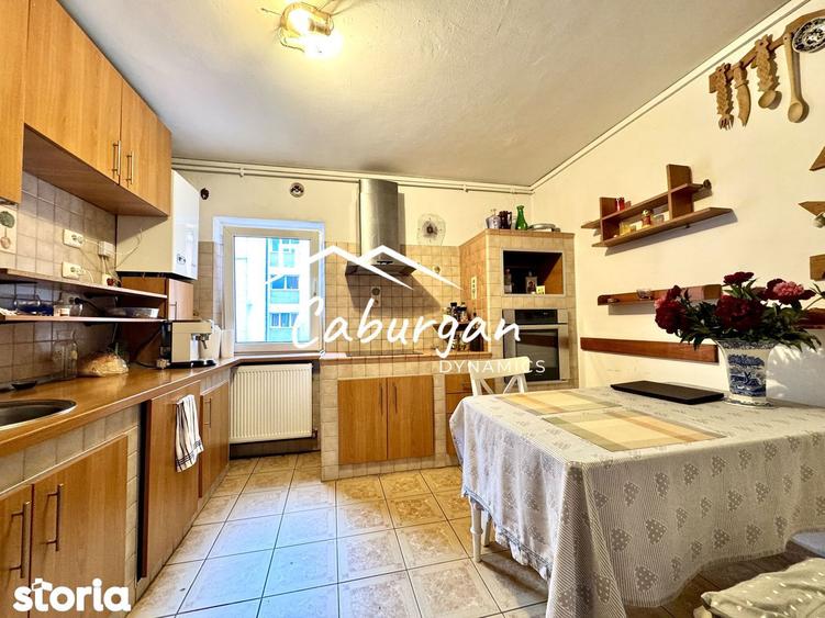 Apartament cu 3 camere decomandat, mobilat în Terezian
