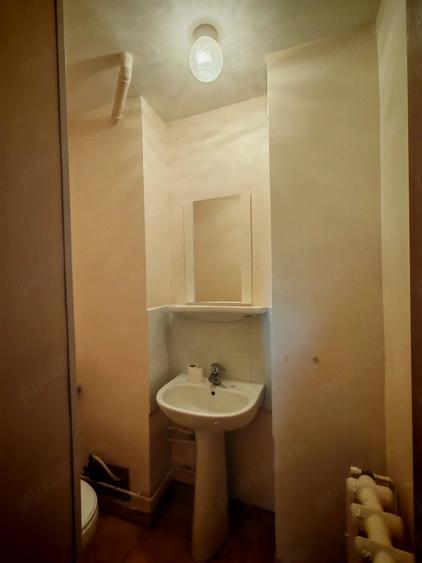 Apartament cu 3 camere decomandat în Republicii