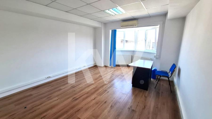 Birou, de 20 mp, în Centrul Civic