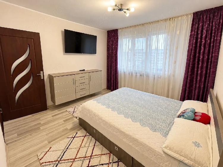 Apartament cu 3 camere decomandat în Micro 20