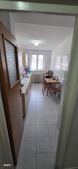 Spațiu comercial, de 300 mp, în Sebastian