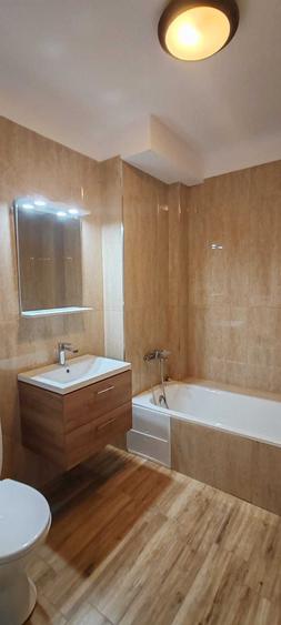 Apartament cu 3 camere decomandat în Unirii