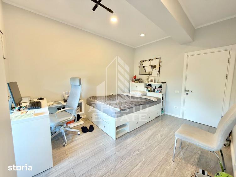 Apartament cu 3 camere în Sud