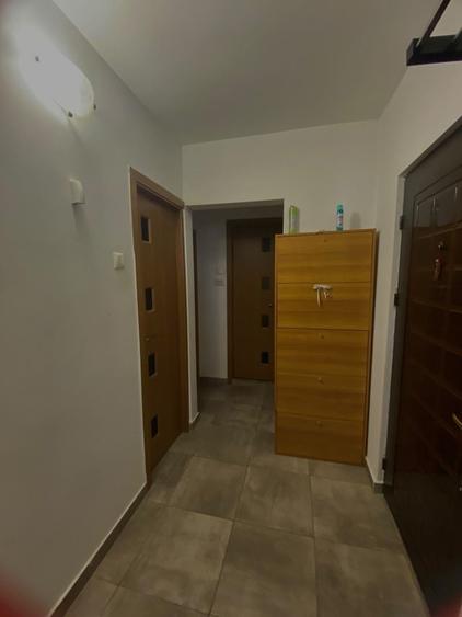 Apartament cu 3 camere decomandat în Militari
