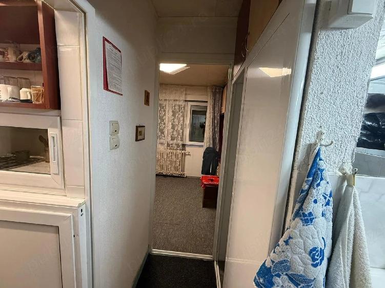 Garsonieră decomandată în Podu Roș