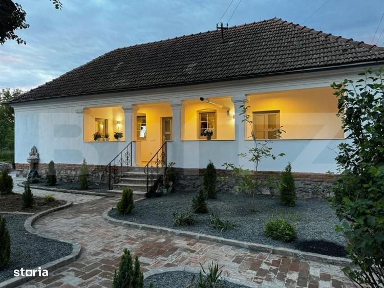 Casă cu 3 camere cu Teren 2042 Mp în Băcia