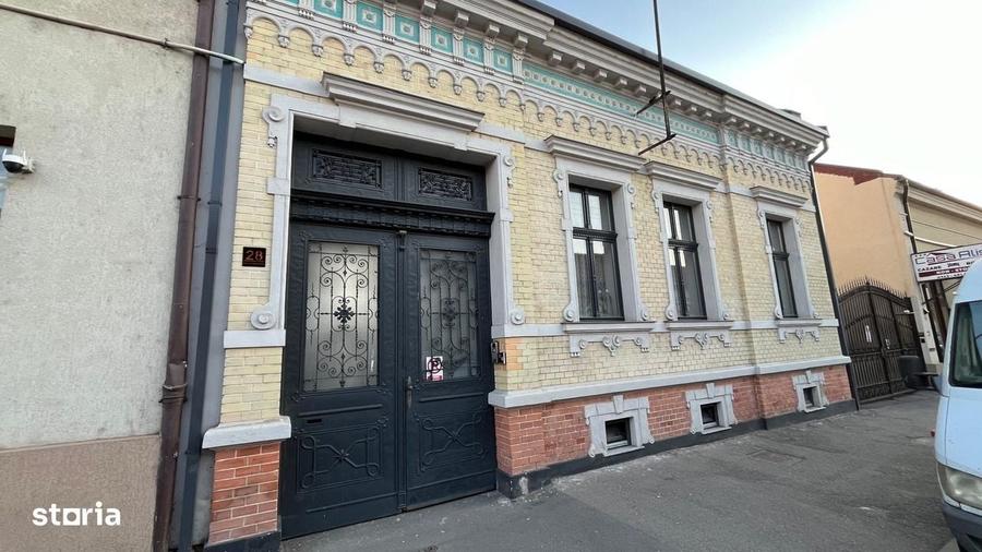 Apartament cu 3 camere în Ultracentral