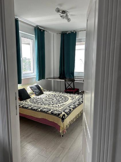 Apartament cu 3 camere decomandat în Bucium