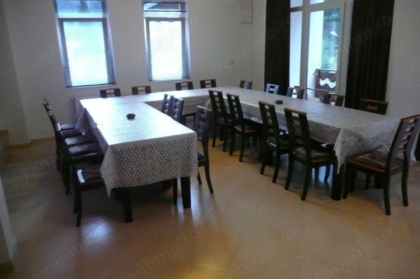 Casă cu 6 camere în Clăbucet