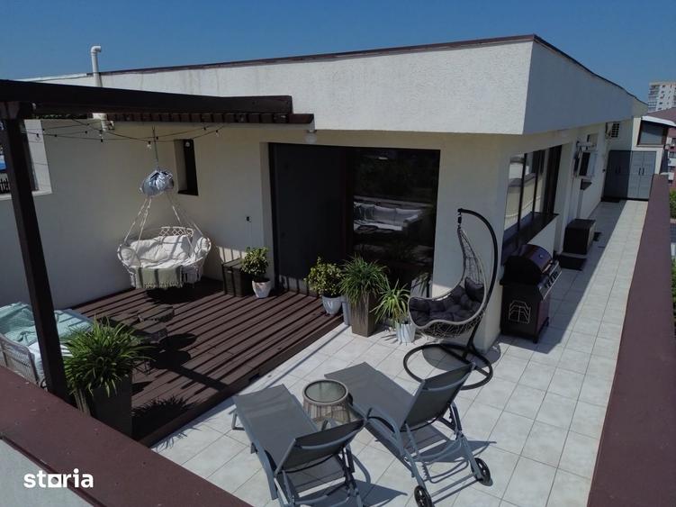 Apartament cu 3 camere în Apărătorii Patriei
