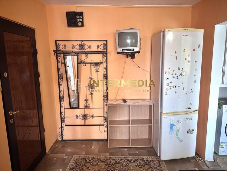 Apartament cu 2 camere decomandat, mobilat în Tolstoi