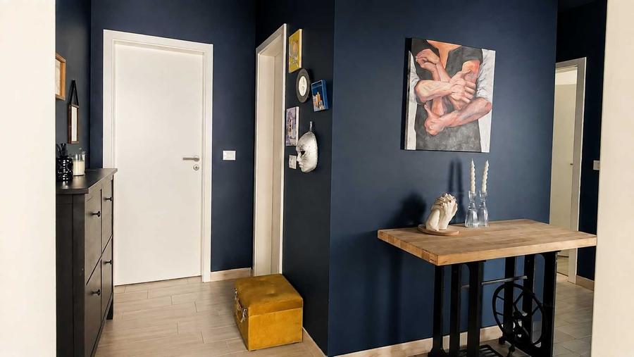 Apartament cu 3 camere decomandat în Tractorul
