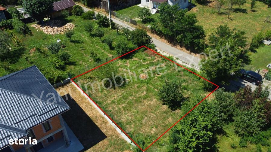 Teren de 354 mp, în Central