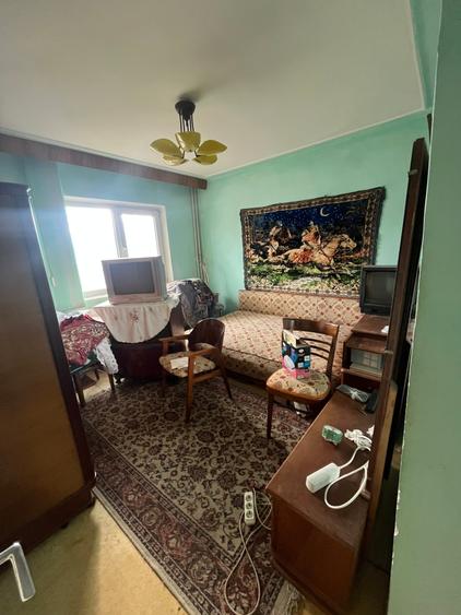 Apartament cu 3 camere decomandat în Canta