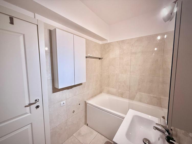 Apartament cu 3 camere, mobilat în Nicolina