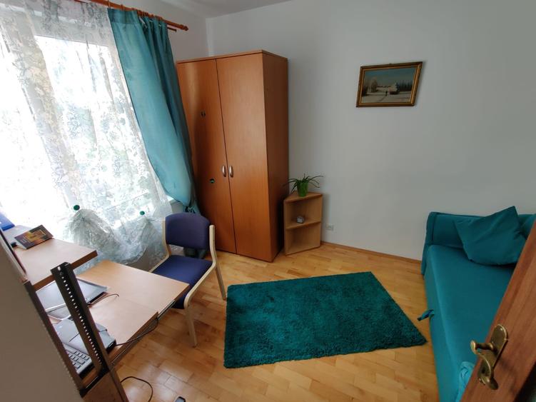 Apartament cu 6 camere semidecomandat, mobilat în Borhanci