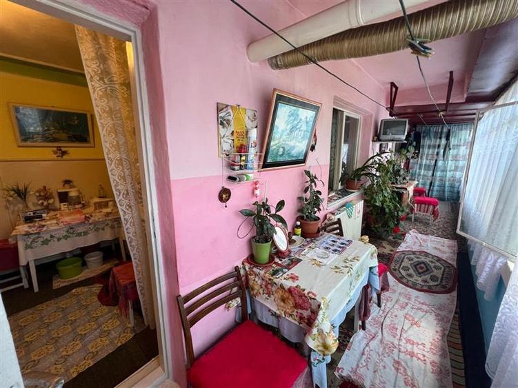 Apartament cu 3 camere decomandat, mobilat în Dancu