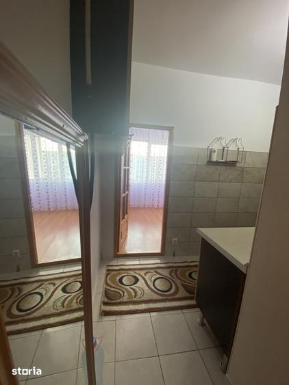 Garsonieră decomandată în Micro 13