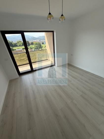 Apartament cu 3 camere decomandat în Bartolomeu