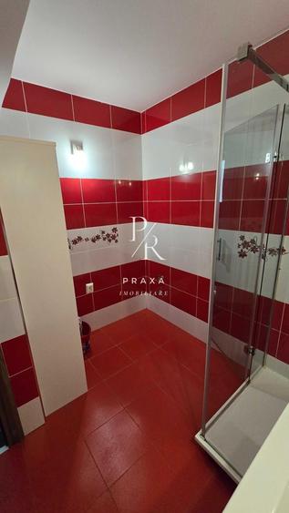 Apartament cu 3 camere decomandat, mobilat în Florești