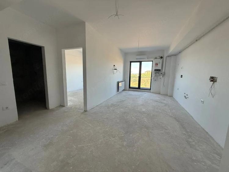 Apartament cu 2 camere decomandat în Păcii