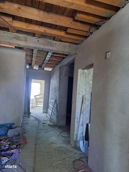 Casă cu 2 camere cu Teren 415 Mp în Oncea