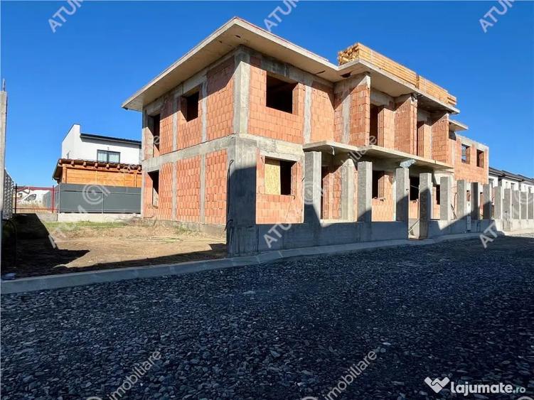 Casă cu 4 camere cu Teren 230 Mp în Vasile Aaron