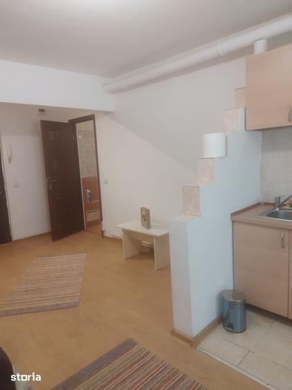 Garsonieră în Dâmbul Rotund
