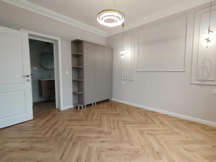 Casă individuală cu 4 camere cu Teren 350 Mp în Miroslava