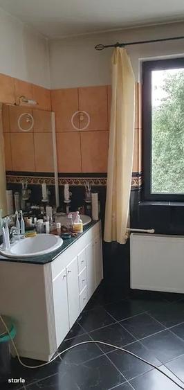 Spațiu comercial, de 960 mp, în Fundeni