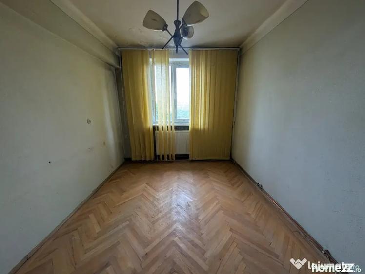 Apartament cu 2 camere decomandat în Banca Națională