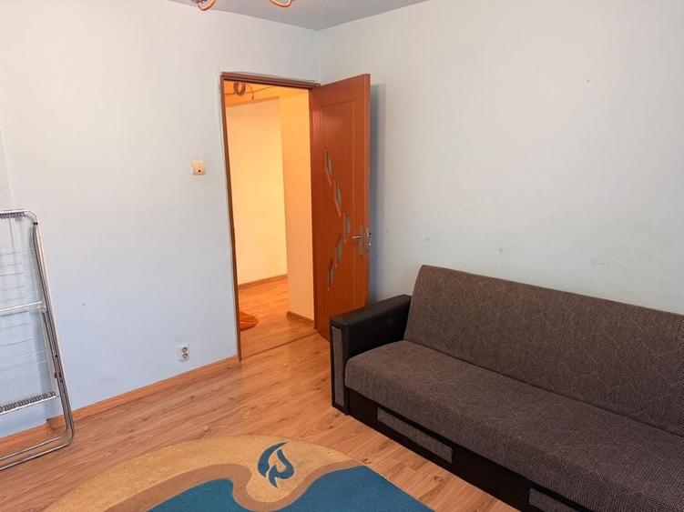 Apartament cu 2 camere decomandat în Între Lacuri