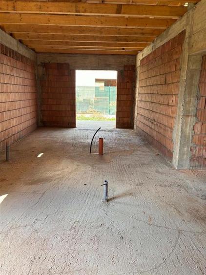 Duplex cu 3 camere cu Teren 500 Mp în Stupini
