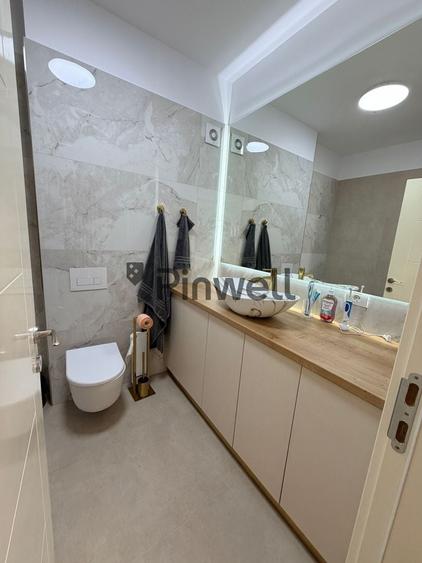 Apartament cu 2 camere semidecomandat, mobilat în Băneasa