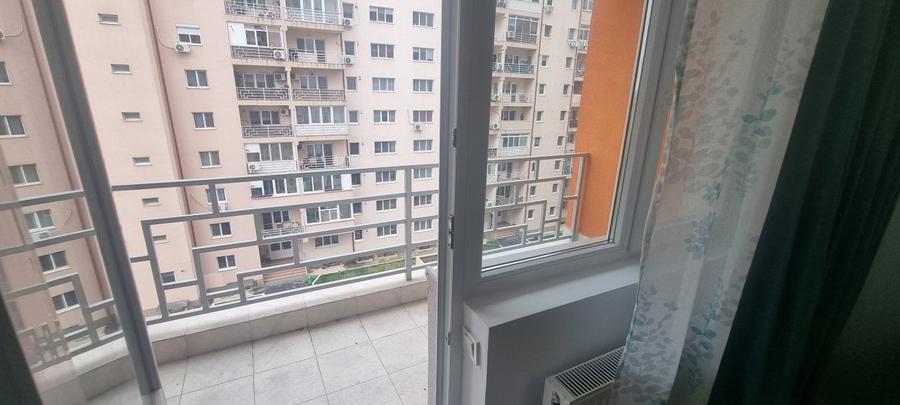 Garsonieră decomandată în Central