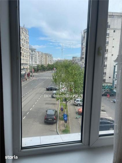 Apartament cu 3 camere în Centrul Istoric