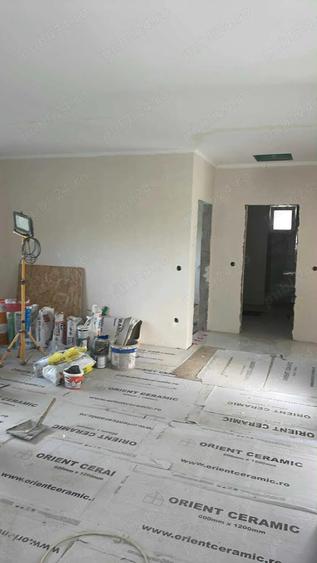 Casă cu 2 camere cu Teren 2900 Mp în Gelu