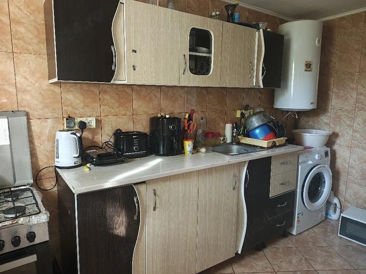 Casă cu 3 camere cu Teren 662 Mp în Vernești