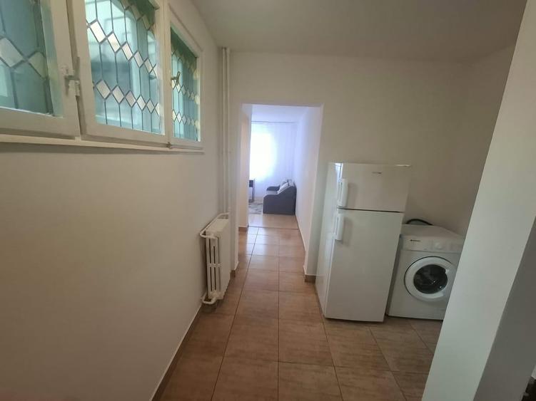 Apartament decomandat în Drumul Taberei