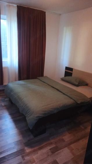 Apartament cu 2 camere semidecomandat în Aleea Trandafirilor