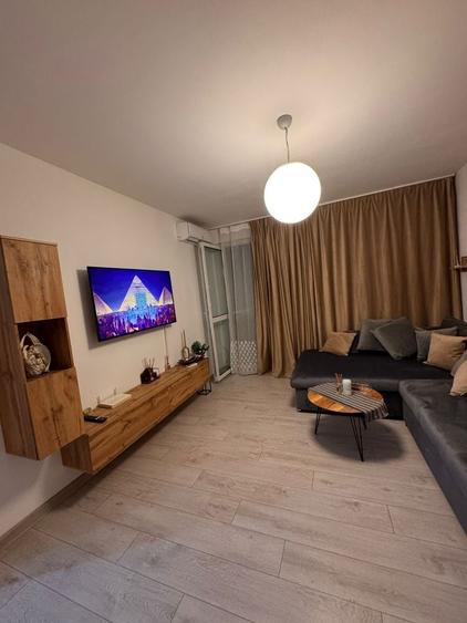 Apartament cu 2 camere decomandat în Giurgiului