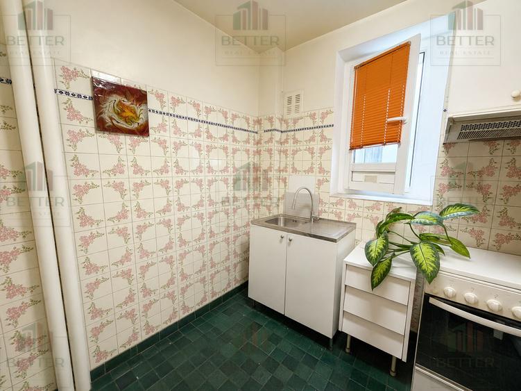 Apartament cu 3 camere semidecomandat în Titan