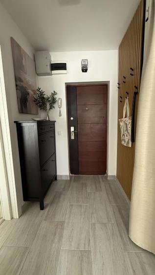 Apartament cu 2 camere semidecomandat, mobilat în Colentina