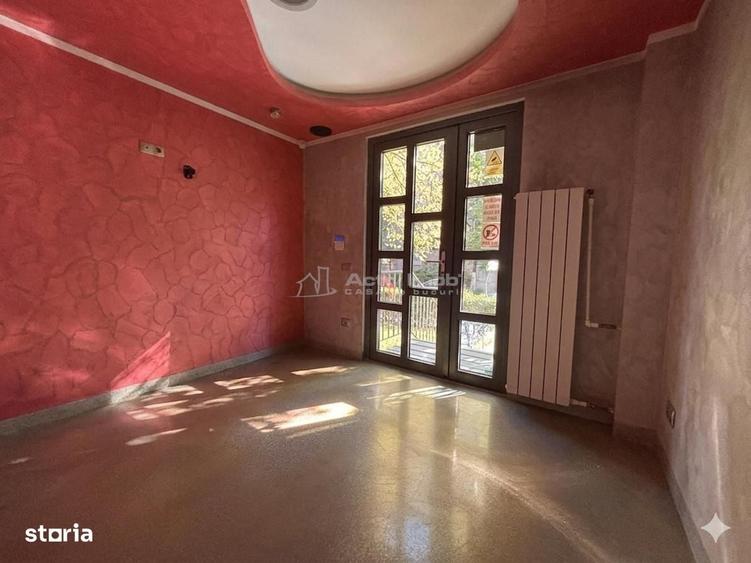 Apartament cu 4 camere în Central